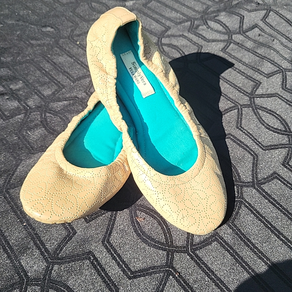 Simply Vera Vera Wang Womens Slip On Flats Tan Blue Lining Shoes Size 5 1/2 M